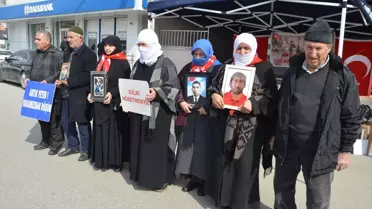 Muş'ta Aileler Evlatları için Eylemde