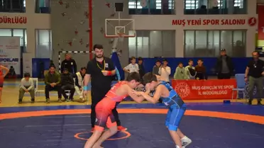 Muş'ta Güreş İl Müsabakaları Tamamlandı