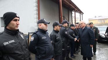 Vali Çakır'dan Güvenlik Güçlerine Bayram Ziyareti