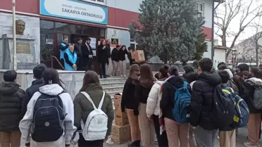 Nallıhanlı Öğrencilerden Ramazan Yardımı