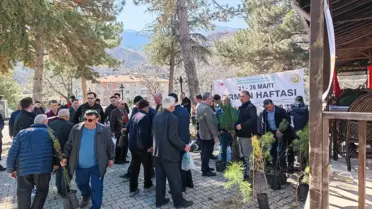 Oğuzlar'da Fidan Dağıtım Etkinliği