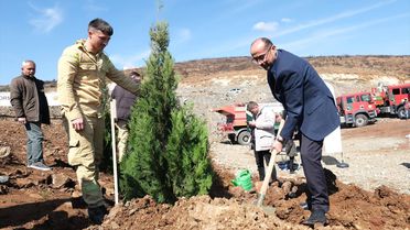 Orhaneli'nde Fidan Dikme Etkinliği