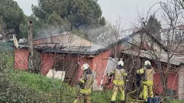 Pendik'te Gecekonduda Yangın