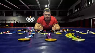 Rıza Kayaalp Altın Madalya Kazandı