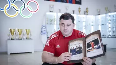 Rıza Kayaalp, fotoğraflarla 'geçmişe yolculuk' yaptı