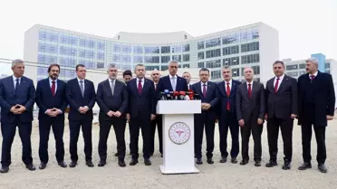 Sağlık Bakanı Memişoğlu, Trabzon Şehir Hastanesi inşaatında incelemelerde bulundu Açıklaması