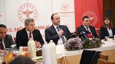 İstanbul'da Sağlık Muhabirleri İftar Yemeğinde Buluştu