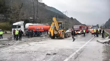 Geyve'de Trafik Kazası: 2 Yaralı