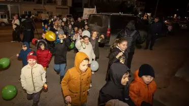 Ramazan İçin Fener Alayı Düzenlendi