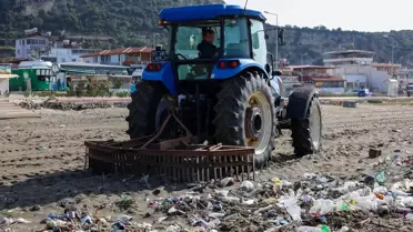 Samandağ'da Kıyı Temizliği