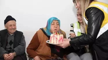 Samsun'da 74 Yaşında İlk Doğum Günü Kutlaması