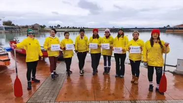 Kuzeyin Kraliçeleri Kadınlar Günü'nde Kürek Çekti