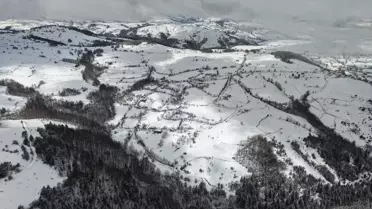 Kızlan Yaylası Karla Kaplandı