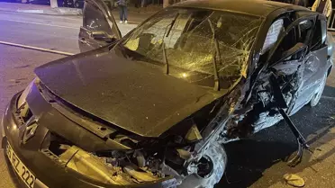 Samsun'da Köprü Korkuluğuna Çarpan Araçta İki Yaralı