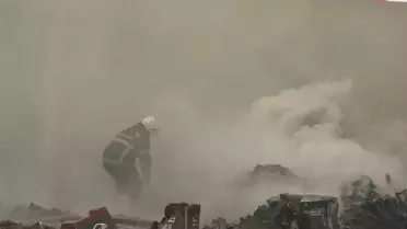 Şanlıurfa'da Otomotiv Deposunda Yangın