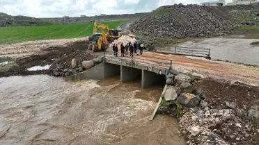 Viranşehir'de Menfezler Onarıldı