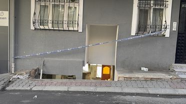 Sarıyer'de Toprak Kayması: 6 Bina Tahliye Edildi