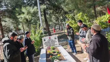 Şehit Piyade Onbaşı Veysel Günay, şehadetinin yıl dönümünde kabri başında anıldı
