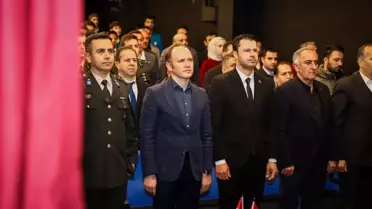 Şemdinli'de İstiklal Marşı'nın Kabulü ve Mehmet Akif Ersoy'u Anma Günü programı düzenlendi