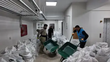 Şenoba Belediyesinden ihtiyaç sahibi ailelere gıda desteği