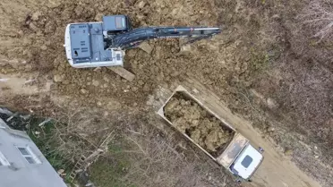 Türkeli'de Heyelan Sonrası Yol Yeniden Açıldı