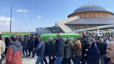 Sivas'ta Aile İçi Cinayet: Baba ve Oğul Toprağa Verildi