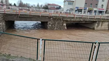 Ulaş'ta Eriyen Kar Suları Tecer Irmağı'nın Debisini Artırdı