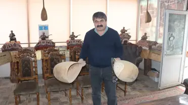 Bağlama Ustası Geleceği Şekillendiriyor