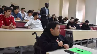 Berk Dinçer: Zorluklara Rağmen Yazılım Mühendisi Olma Hayali