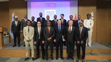 Somali'de Türk Balıkçı Gemisine Lisans Verildi