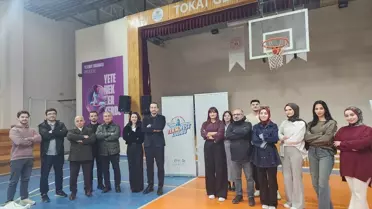 Gençler ve Protokol İftar Sofrasında Buluştu