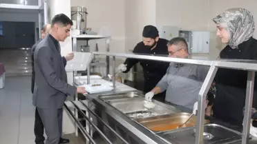 Taşova'da Kaymakam Kartal öğrencilerle iftarda buluştu