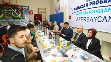 Bakü'de Ramazan İftarı Düzenlendi