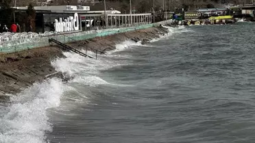Tekirdağ'da Lodos, Deniz Ulaşımını Aksatıyor
