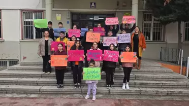 Çorlu'da Öğrenciler Esnafı Ziyaret Etti