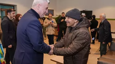 Ticaret Bakanı Ömer Bolat, Darülaceze sakini Fuzuli Nedim Şimşek'i ziyaret etti