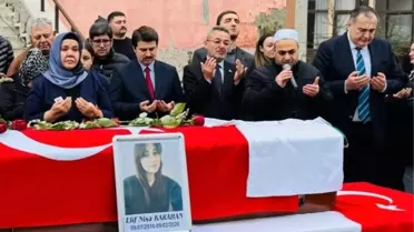 TIR ile otomobilin çarpıştığı kazada yaralanan liseli Elif, kurtarılamadı