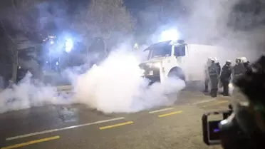 Arnavutluk'ta Yolsuzluk Gösterileri