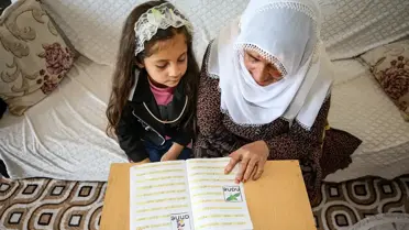 Torun, Babaannesine Öğretmen Oldu