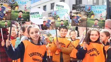 Yeşilay Haftası Yürüyüşü Trabzon'da Yapıldı