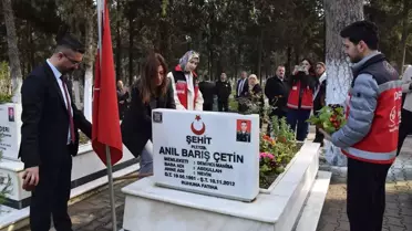 Turgutlu'da 18 Mart nedeniyle şehitlikte anma programı düzenlendi