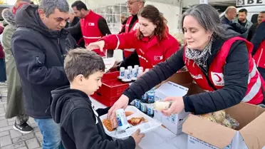 Türk Kızılay'dan Manisa'da 85 Bin Kişiye İftar