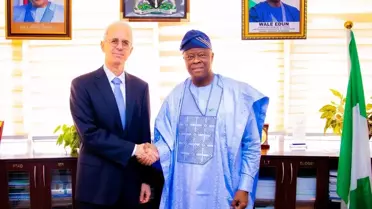 Türk-Büyükelçi Nijeryalı Bakanla Görüştü