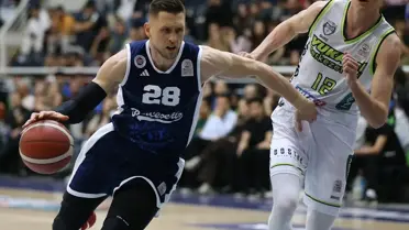 Bahçeşehir Koleji Merkezefendi'yi Yendi