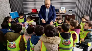 Miniklerden Filistin'e Yardım