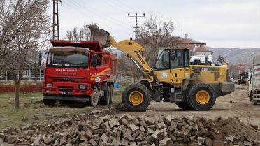 Sivas'ta Yol Yenileme Çalışmaları Başladı