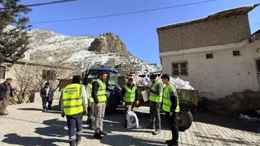 Uludere'de Gıda Yardımı Sürecek