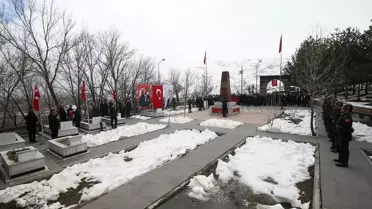 Van ve çevre illerde Çanakkale Deniz Zaferi'nin 111. yıl dönümü kutlandı