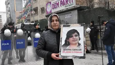 Van'da ailelerin evlat nöbeti devam ediyor