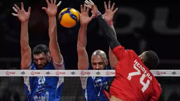 Halkbank, Spor Toto'yu 3-2 Yenerek 20. Galibiyetini Aldı